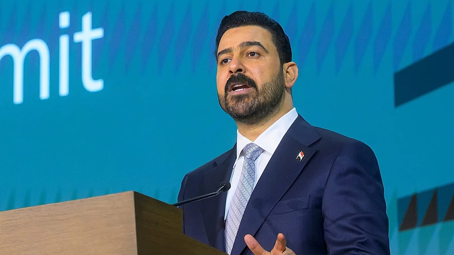  رئيس الوزراء العراقي علي الزيدي يتحدث خلال قمة الأعمال العراقية الأمريكية في غرفة التجارة الأمريكية، واشنطن، الجمعة 17 يوليو/تموز 2026.