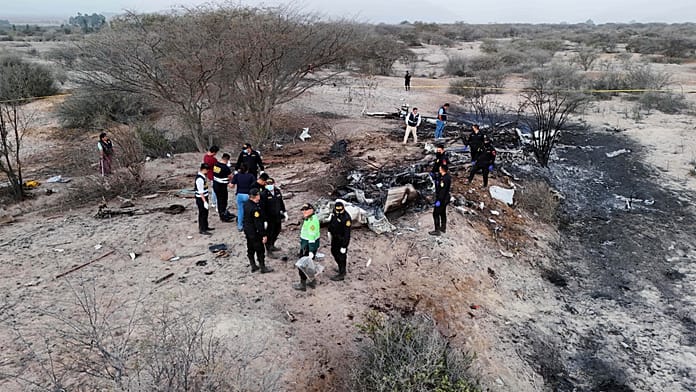 Peru: 13 mortos em queda de avião turístico sobre as linhas de Nazca