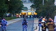 Polis, Moskova'daki bir restoranda meydana gelen ölümcül patlamanın yakınındaki bir alanı kordon altına aldı, 1 Ağustos 2026.
