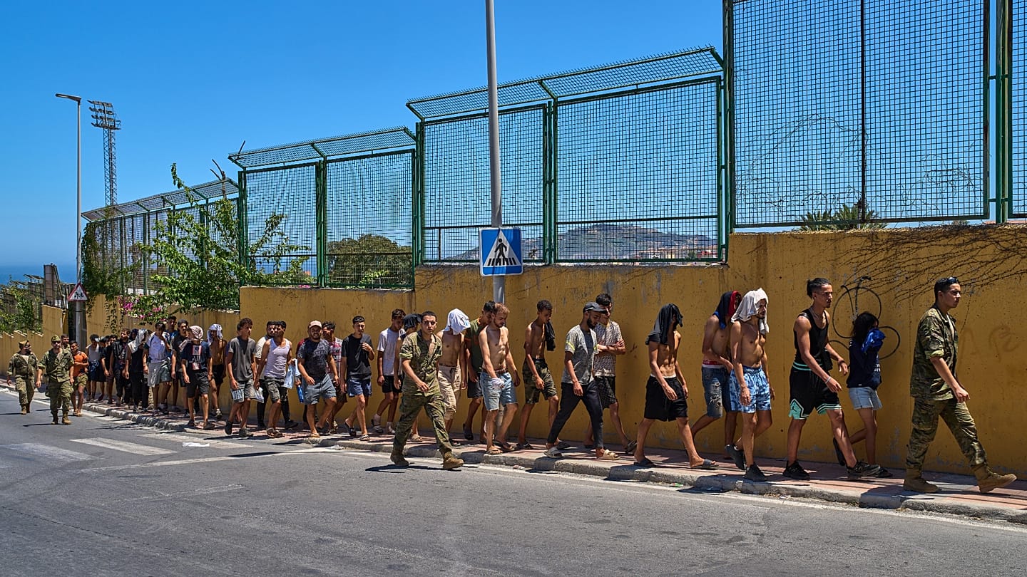 Ceuta: more migrants leave but residents still in shock. Far-right leader visits