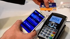 Większość płatności kartą obsługują Visa i Mastercard, dwie amerykańskie firmy.
