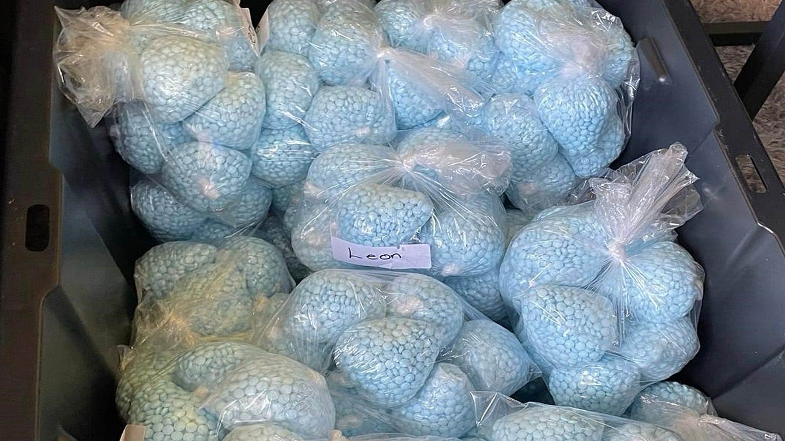 Fentanylhaltige Tabletten nach einer Sicherstellung der DEA in New Mexico am 28. April 2025.
