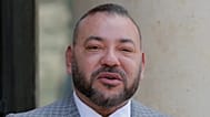 El rey Mohammed VI de Marruecos llega al Palacio del Elíseo, en una foto de archivo de 2017, para reunirse con el presidente francés François Hollande en París