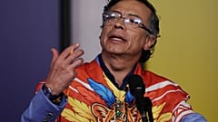 Il presidente della Colombia, Gustavo Petro, tiene una conferenza stampa al Palazzo presidenziale di Bogotà, in Colombia, lunedì 3 agosto 2026.