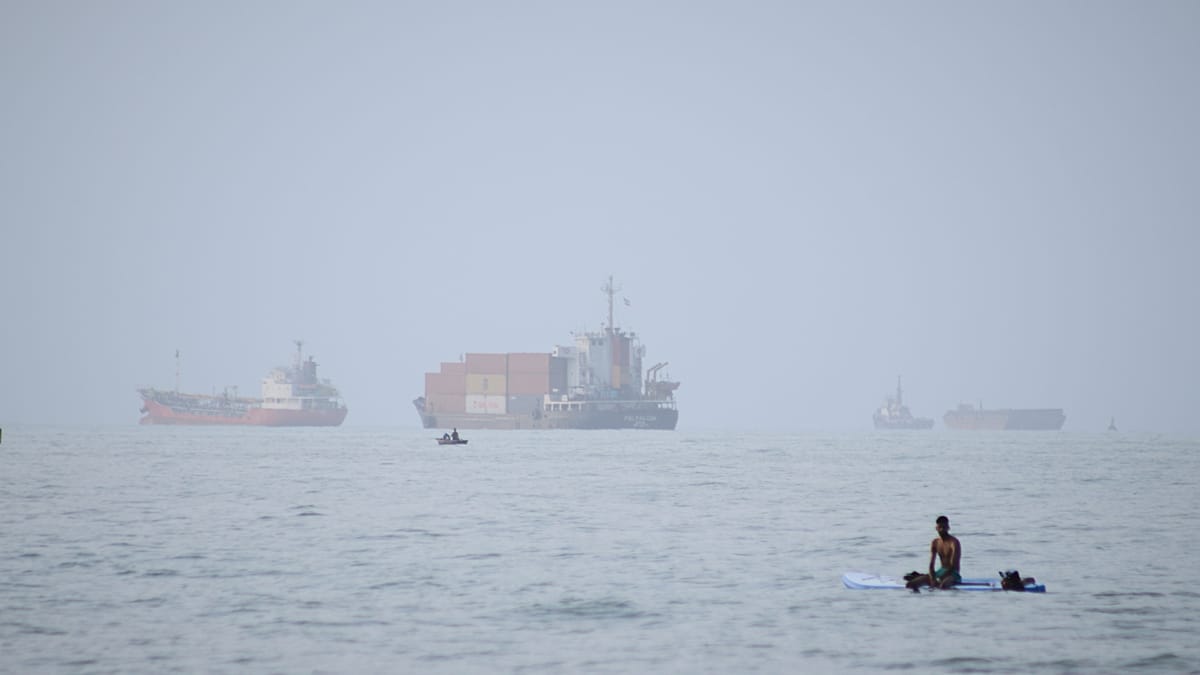 Photo: Newscord Iran Says Abbas Araghchi Negotiations With Oman on Strait of Hormuz Near Final Stages