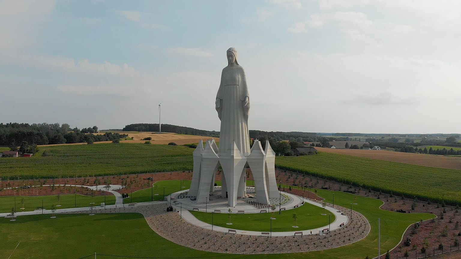 Posąg Maryi w Konotopiu ma 55,6 metra wysokości i bije rekord Europy. 03.08.2026 r. 
