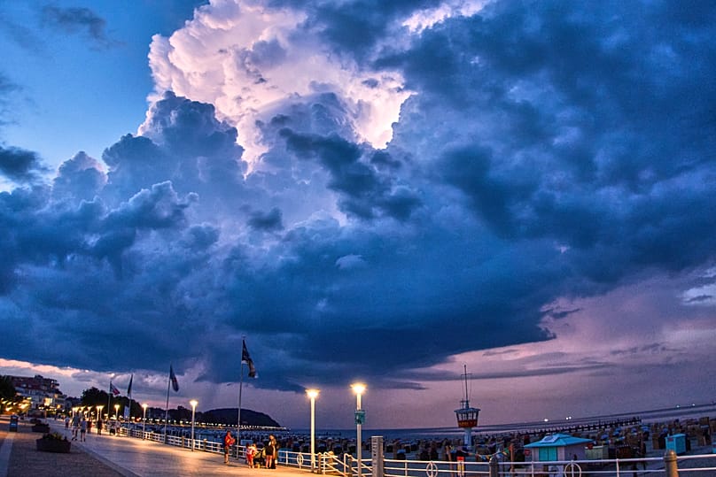 Gewitterwolken über Travemünde am 20. Juni 2026 
