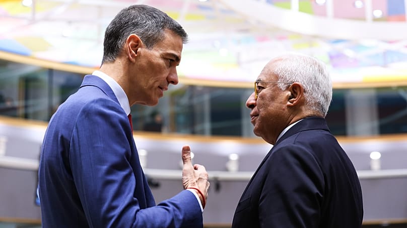 Spanish Prime Minister Pedro Sánchez and European Council President António Costa at the European Council, 23 October, 2026.