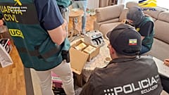 La organización criminal, asentada principalmente en La Rioja, habría creado un entramado societario para introducir contenedores con grandes cantidades de cocaína.