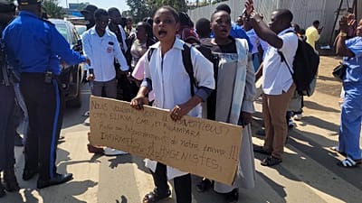 Frontline Ebola workers in DR Congo threaten to quit over unpaid salaries
