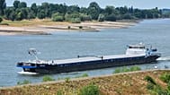 Deutschlands Flüsse führen historisch wenig Wasser: Die Binnenschifffahrt gerät unter Druck.