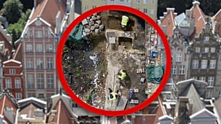 Stanowisko archeologiczne znajduje się tuż przy ul. Sukienniczej  