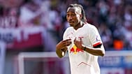 Yan Diomandé de Leipzig reacciona durante el partido de fútbol de la Bundesliga entre RB Leipzig y Borussia Mönchengladbach, en Leipzig, Alemania, el 11 de abril de 2026. 