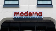 Na Europa, a vacina continua a ser avaliada pela Agência Europeia de Medicamentos (EMA).