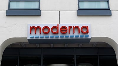 In Europa prüft die Europäische Arzneimittel-Agentur (EMA) den Impfstoff noch.