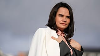 Nach dem Beginn der groß angelegten Invasion Russlands in der Ukraine verurteilte Swjatlana Tschichanouskaja die Aggression und bekundete ihre Unterstützung für die Ukraine.