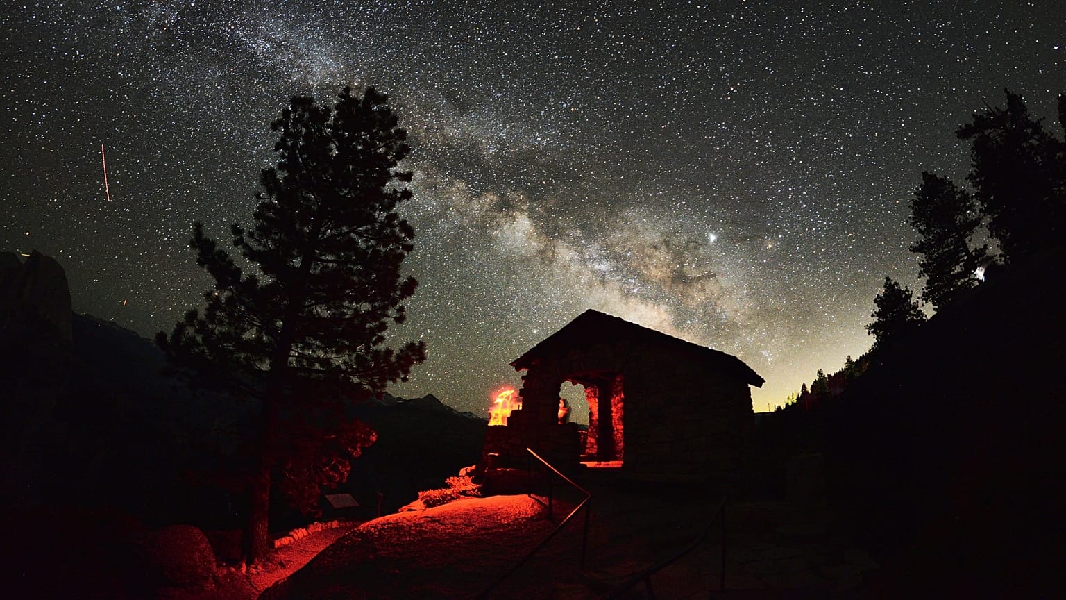 La observación de estrellas es una tendencia de viaje popular en todo el mundo
