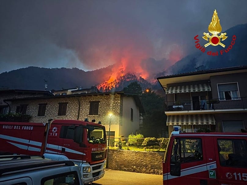 Incendio a Tignale, Vigili del Fuoco in azione