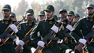 جنود من الحرس الثوري الإيراني في عرض عسكري، 21 سبتمبر/أيلول 2008.