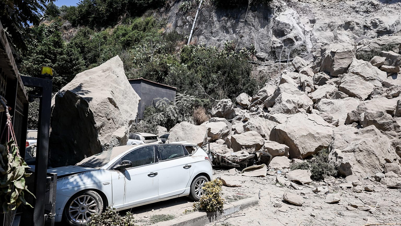 I danni causati dalla scossa del 31 luglio, di magnitudo 4.7