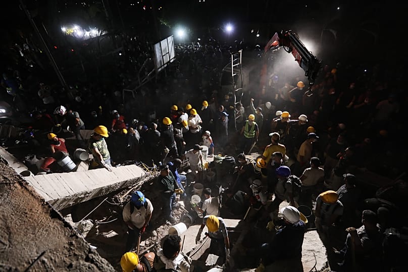 Los equipos continúan trabajando en Cali ya en plena noche del 10 de agosto de 2026