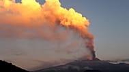 Un'eruzione dell'Etna in un'immagine del 2013