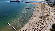 Badegäste aufgepasst. Gesundheitsämter warnen vor dem Baden an bestimmten Stränden der Ostsee aufgrund von Blaualgen. Bei Hautkontakt könnten allergische Reaktionen auftreten.