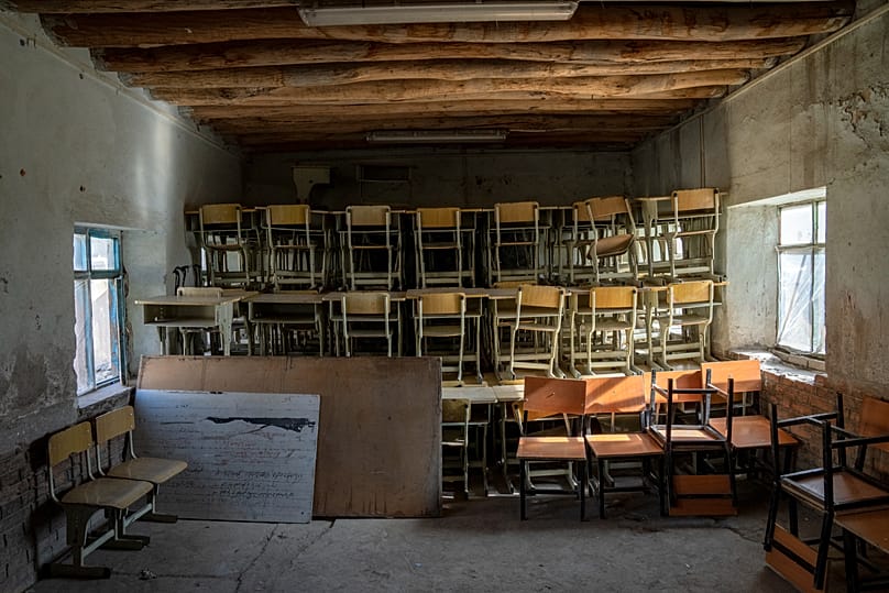 Un aula que antes se utilizaba para niñas permanece vacía en Kabul, 22 de diciembre de 2022