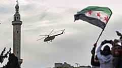 صورة تظهر احتفالات في سوريا عقب سقوط نظام الرئيس المخلوع بشار الأسد الجمعة 28 مارس 2025.