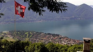 Photo d'archive du lac Majeur près d'Ascona, Suisse méridionale