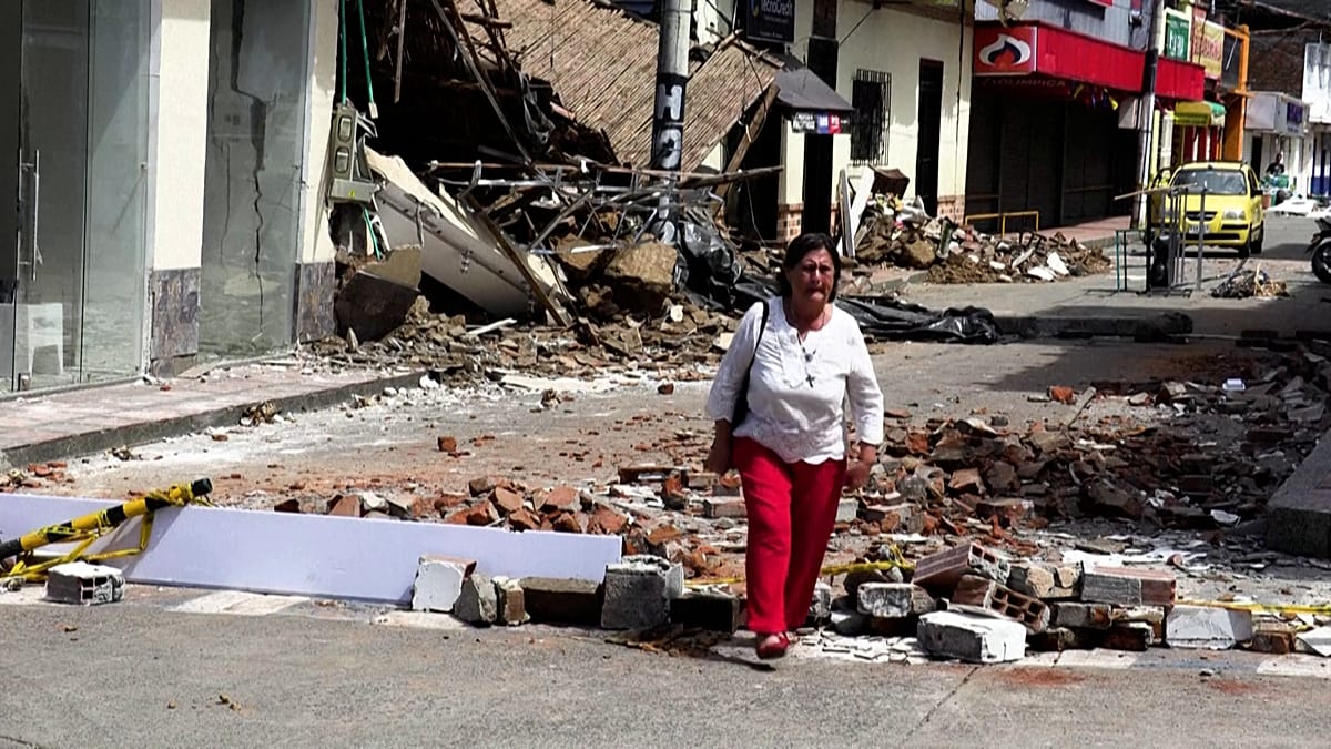 Quake leaves Colombian towns in ruins as Valle del Cauca counts dead