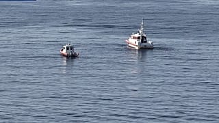 Embarcações ao largo da costa da Croácia