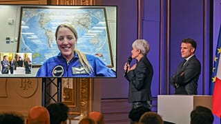 Fransız astronot Sophie Adenot, Uluslararası Uzay İstasyonu'na yolculuğu öncesinde düzenlenen halka açık bir video konferans sırasında, 5 Şubat 2026 Perşembe.
