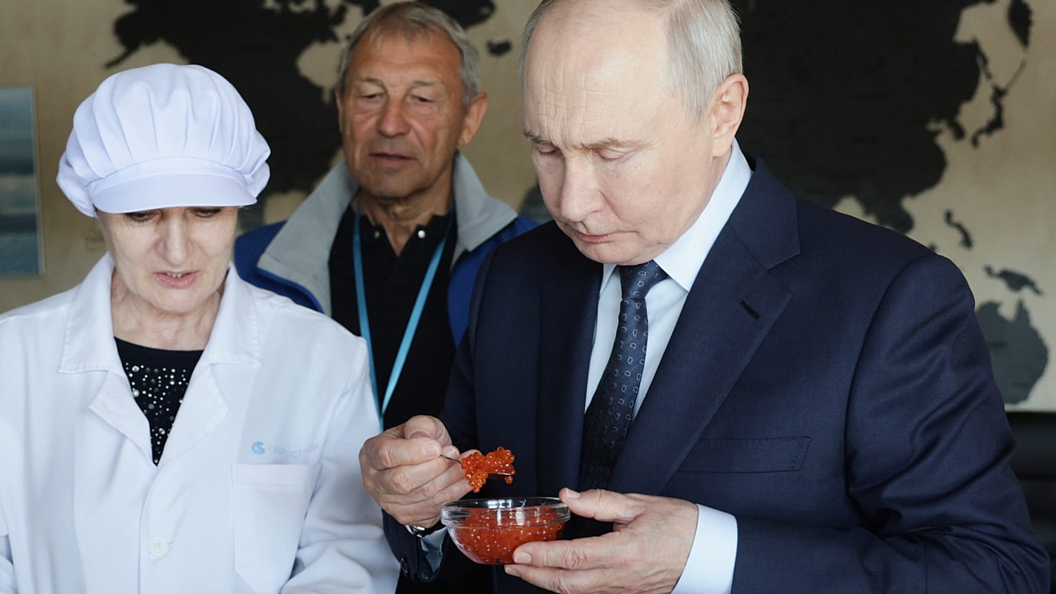 Wladimir Putin auf Iturup, der größten der umstrittenen Kurileninsel