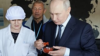 Wladimir Putin auf Iturup, der größten der umstrittenen Kurileninsel
