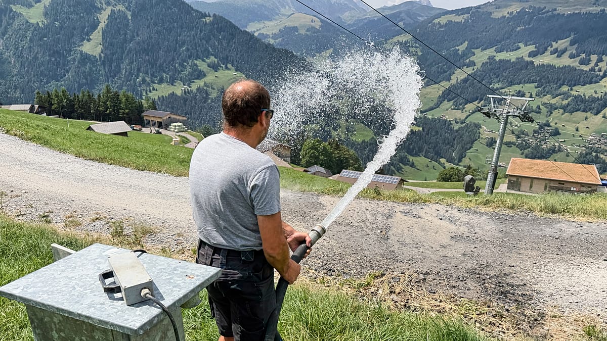Snow cannons and reservoirs: How Swiss resorts' winter equipment could help put out wildfires