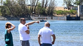 Az elsüllyesztésre szánt bárka 2026. június 13-án
