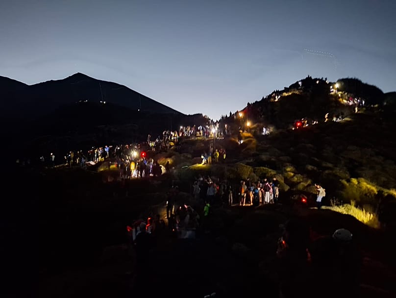 Tourists on Etna during the eruption, 12 August 2026. Photo: courtesy of Cristian Alessi.