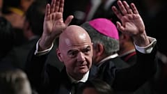 Prezydent FIFA Gianni Infantino przybywa na inaugurację prezydenta Abelarda de la Esprielli w Cali w Kolumbii, w piątek 7 sierpnia 2026 r.