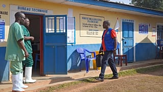 RDC : la riposte contre Ebola fragilisée par le manque de moyens