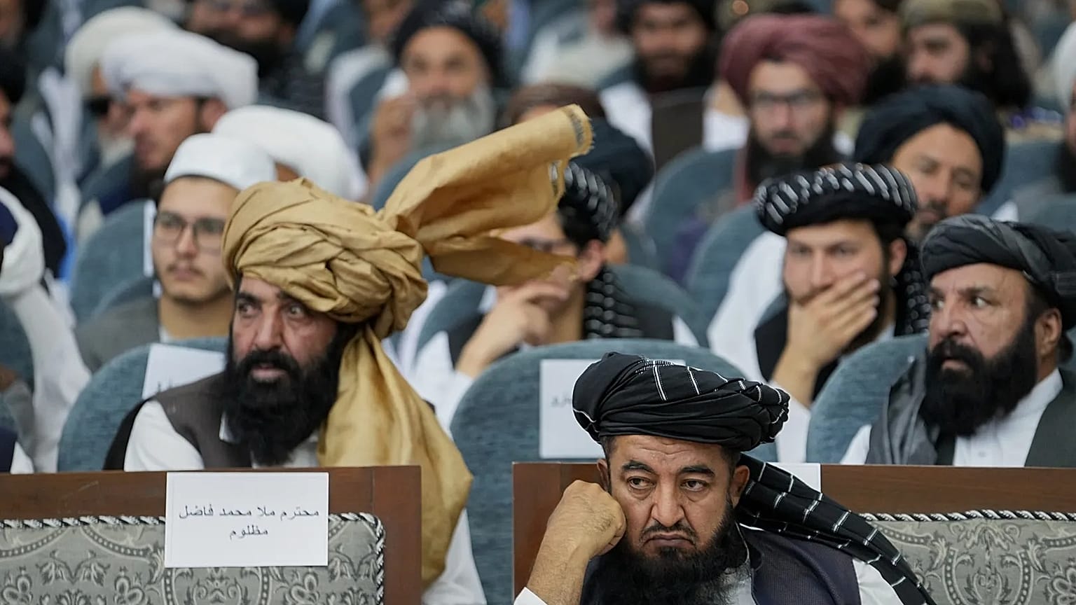Taliban delegeleri, iktidara dönüşlerinin beşinci yıl dönümü kutlamalarında, Kabil, 15 Ağustos 2026.