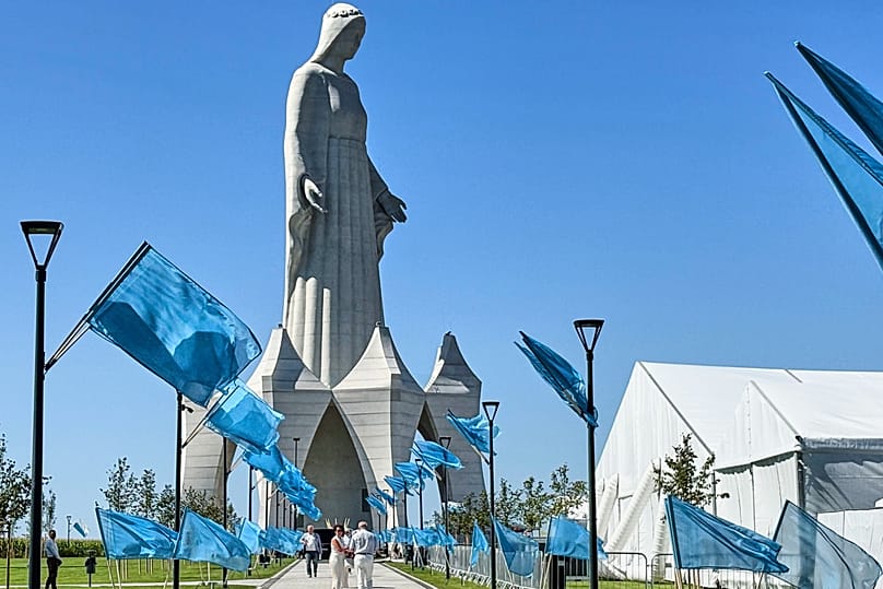 El monumento de Konotopie tiene 55,6 metros de altura y figura entre las mayores construcciones de este tipo en el mundo