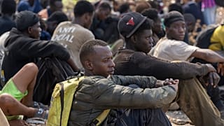 Inmigrantes esperando en la frontera de Ceuta, 15 de agosto de 2026