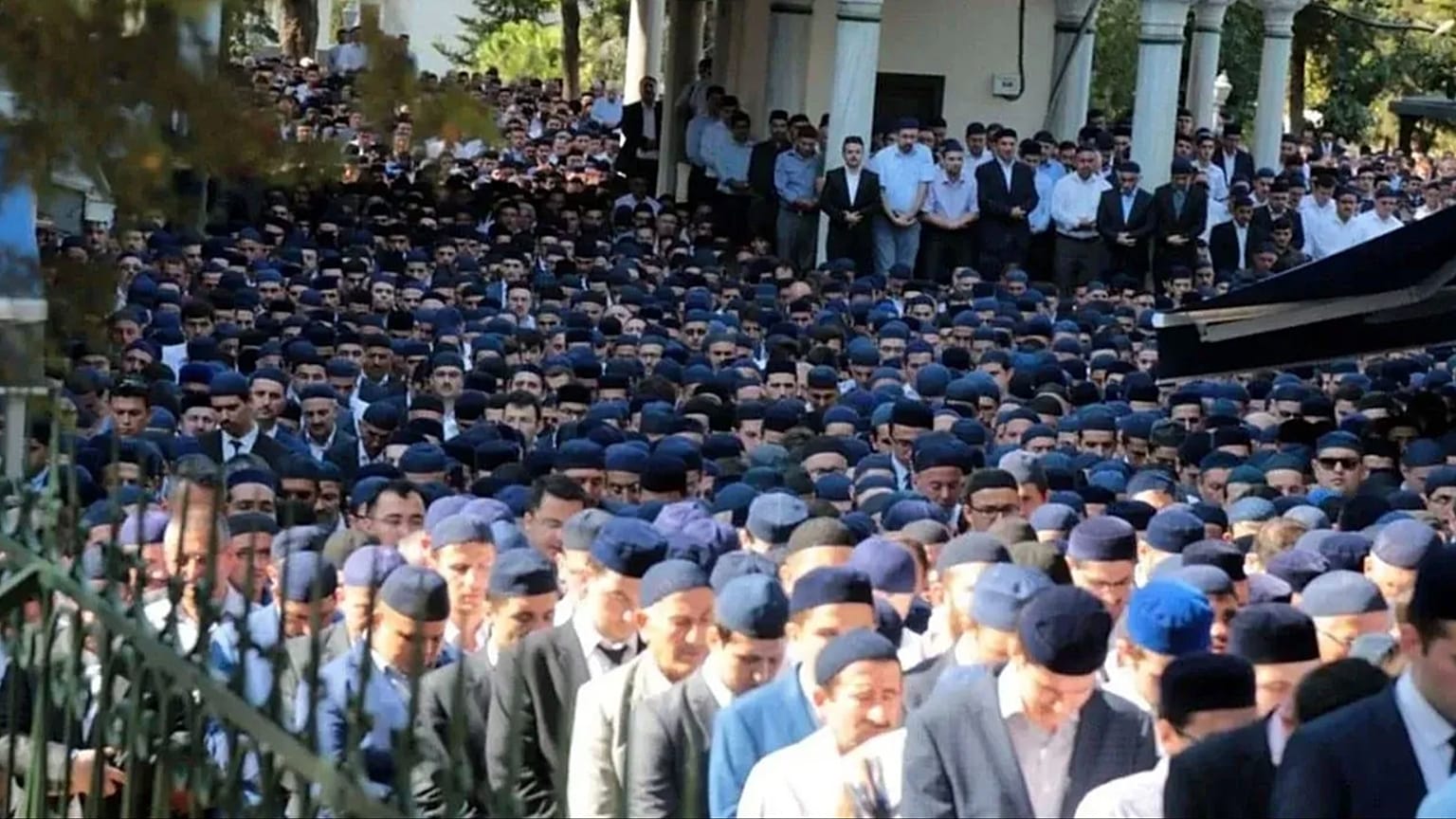 "Süleymancılar" cemaatinin üyeleri görüntüleniyor (Ekran görüntüsü: X)