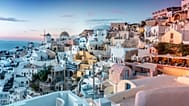 أكثر من نصف من يخططون للسفر بحلول مايو 2027 سبق أن زاروا الجمهورية الهيلينية، فيما يعتزم 42% زيارتها لأول مرة.
