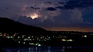 Occhi puntati verso il cielo per monitorare gli Ufo