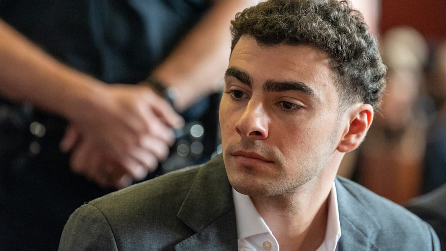 Luigi Mangione attends a pre-trial hearing at Manhattan Criminal Court in New York, Tuesday, Aug. 11, 2026