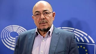 Νιαζί Κιζίλγιουρεκ