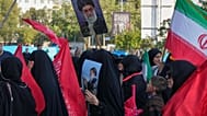 مسيرة داعمة للنظام في طهران