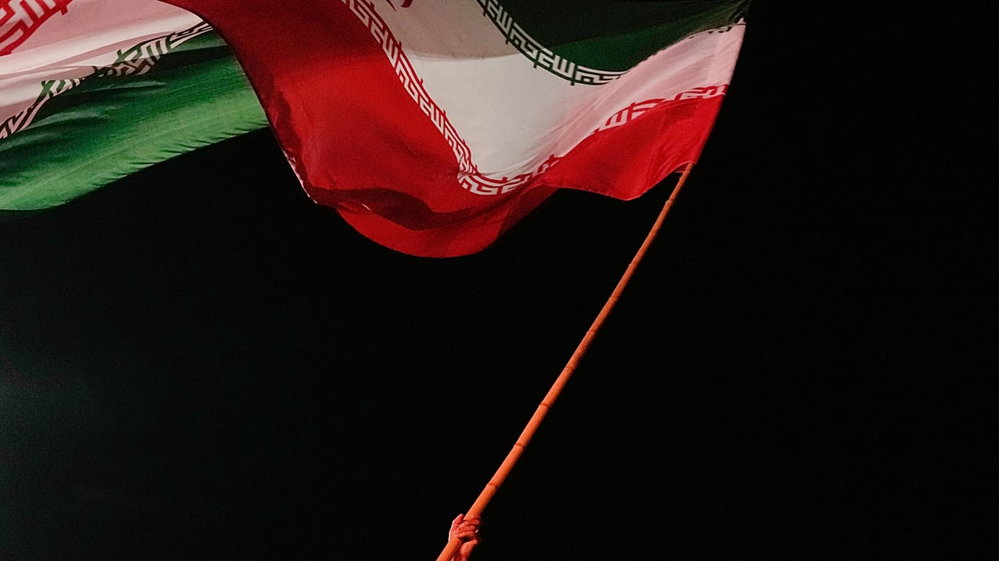مكافأة بـ10 ملايين دولار.. واشنطن توسّع ملاحقتها لقراصنة “معهد مبنا” الإيراني